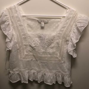 NWT Woven Ivory Crop